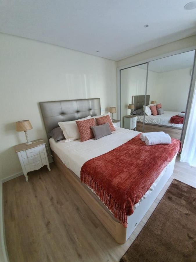 Sunrise Glances & Free Parking Apartment ฟุงชาล ภายนอก รูปภาพ