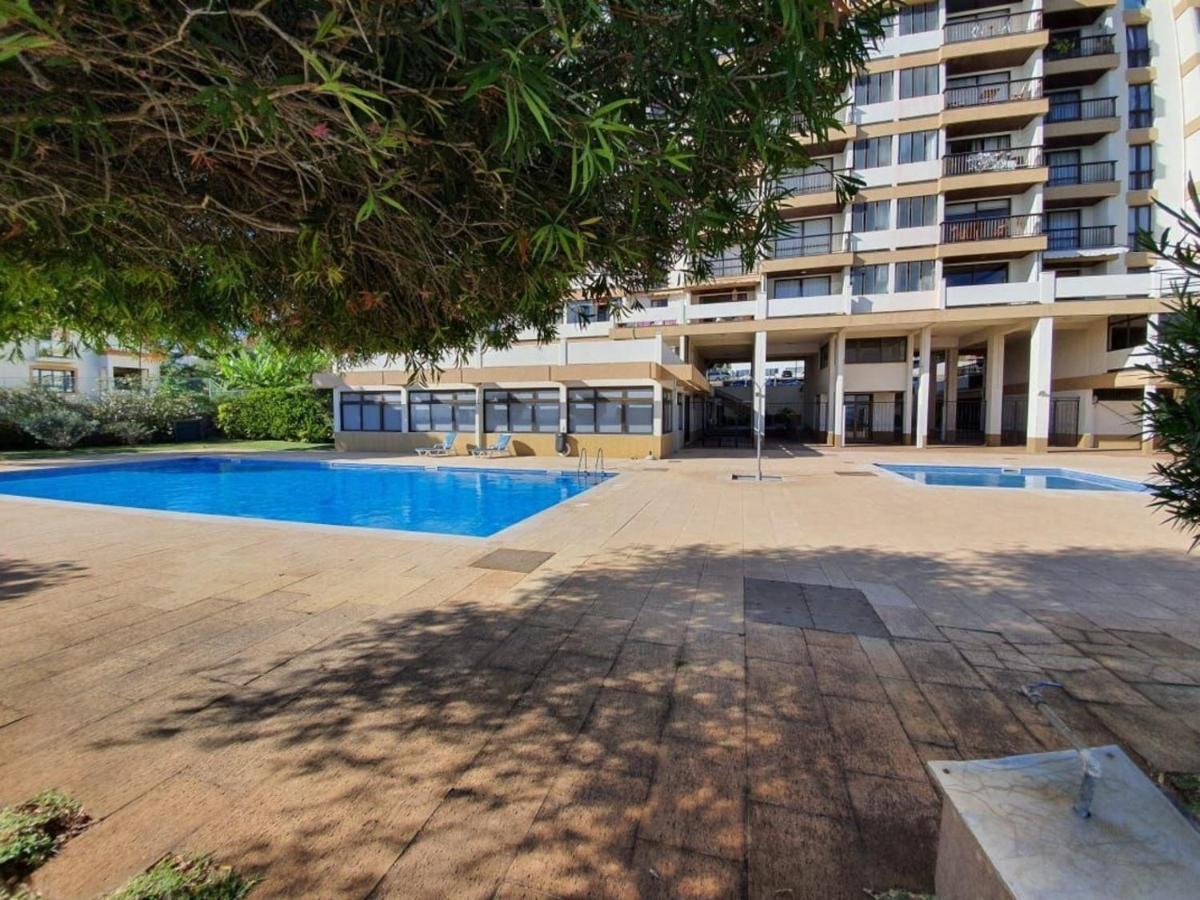 Sunrise Glances & Free Parking Apartment ฟุงชาล ภายนอก รูปภาพ